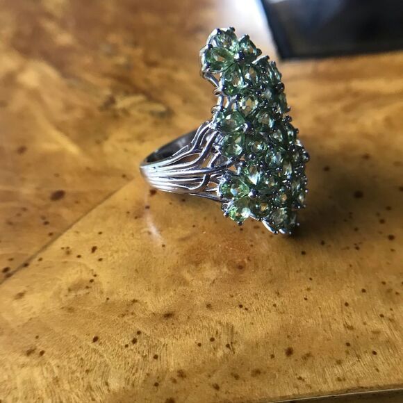 Natural Peridot Sterling Silver Cocktail Ring Size 7 - Picture 2 of 8